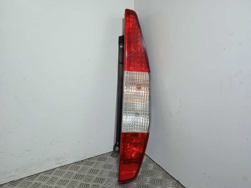 Recambio de piloto trasero derecho para fiat doblo cargo (223) 1.9 jtd cat referencia OEM IAM 40600748  