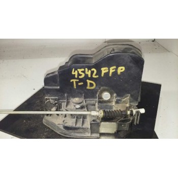 CERRADURA PUERTA TRASERA DERECHA 5 PINS