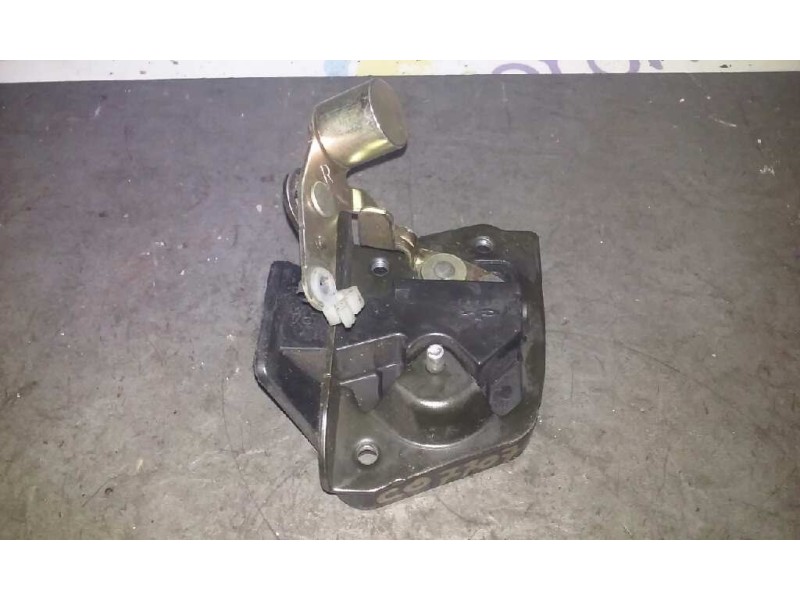 Recambio de cerradura puerta trasera derecha para kia carnival ii 2.9 cdri ex referencia OEM IAM   LATERAL