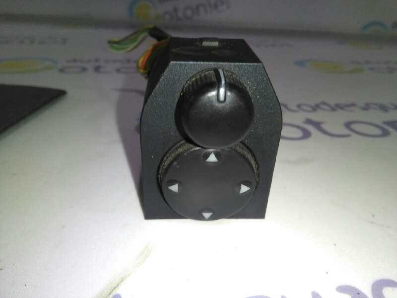 Recambio de mando retrovisor para audi a3 (8l) 1.9 tdi ambiente referencia OEM IAM 8D0959565A  