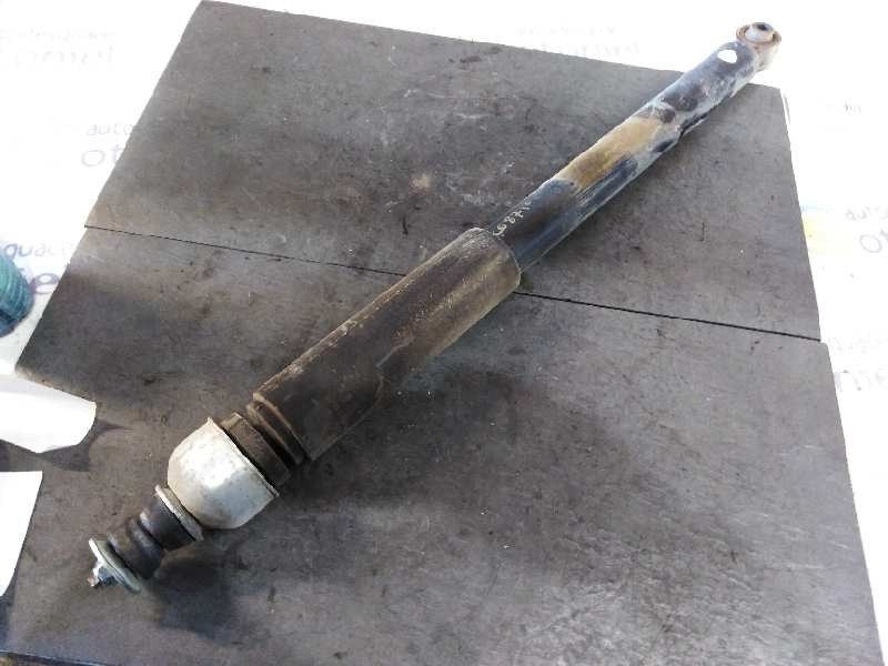 Recambio de amortiguador trasero derecho para nissan juke (f15) acenta referencia OEM IAM   