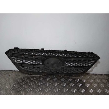 Recambio de rejilla delantera para kia carens (un) active referencia OEM IAM 8638010000  