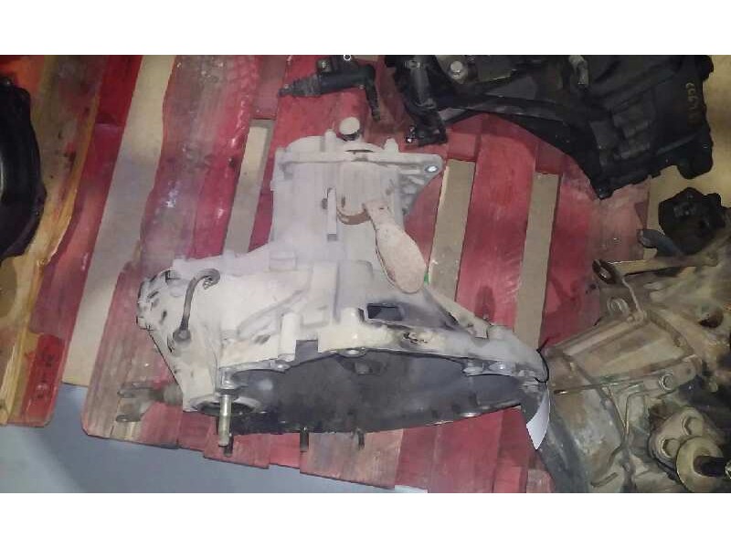 Recambio de caja cambios para seat ibiza 1.5 cat referencia OEM IAM 021D2000  NO VEO LA REF