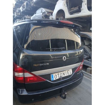 Recambio de porton trasero para ssangyong rodius i 2.7 xdi referencia OEM IAM 6401121101  