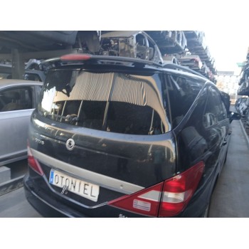 Recambio de porton trasero para ssangyong rodius i 2.7 xdi referencia OEM IAM 6401121101  