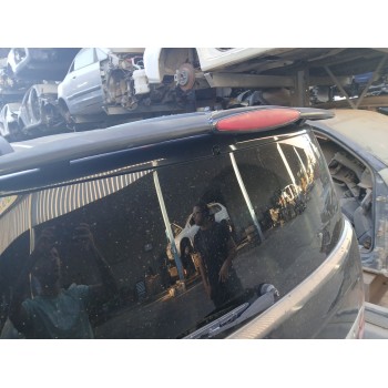 Recambio de porton trasero para ssangyong rodius i 2.7 xdi referencia OEM IAM 6401121101  