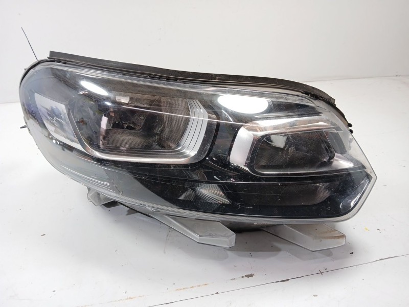 Recambio de faro derecho para opel vivaro c furgoneta (k0) 1.5 referencia OEM IAM 9808567680  