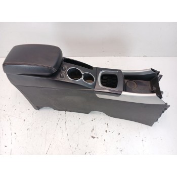 Recambio de apoyabrazos central para ssangyong korando limited 4x2 referencia OEM IAM   