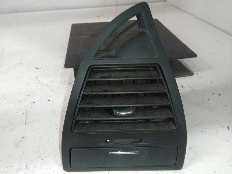 Recambio de aireador para citroën c4 berlina lx referencia OEM IAM   DERECHO