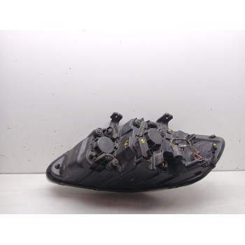 Recambio de faro derecho para ssangyong rodius i 2.7 xdi referencia OEM IAM   