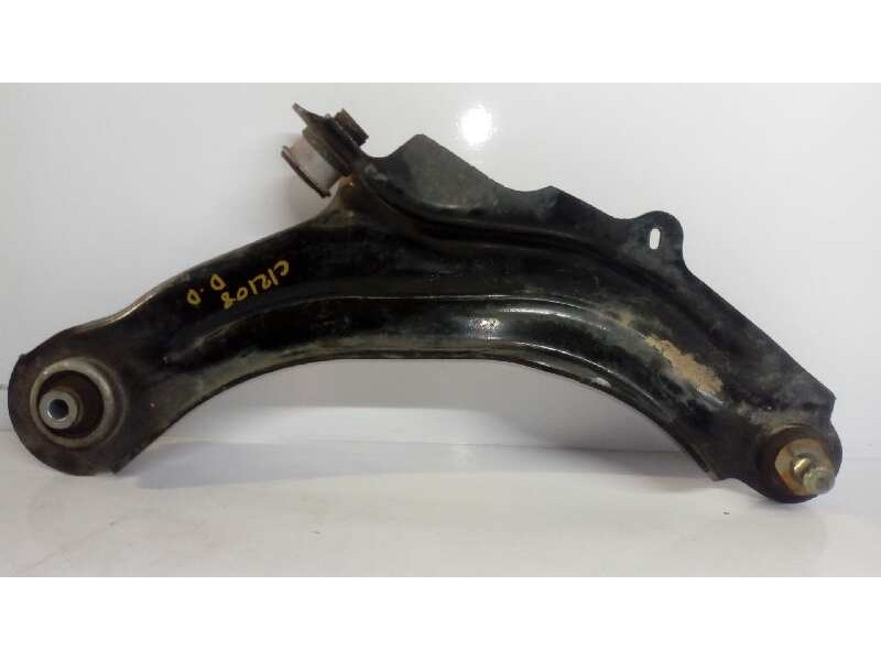Recambio de brazo suspension inferior delantero derecho para renault captur zen referencia OEM IAM   