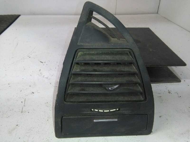 Recambio de aireador para citroën c4 berlina lx referencia OEM IAM   IZQUIERDO