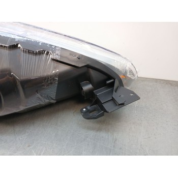 Recambio de faro izquierdo para citroën c4 picasso referencia OEM IAM 6208A8  11228005