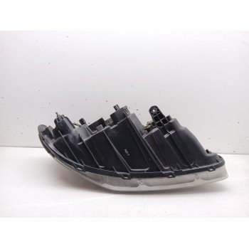 Recambio de faro izquierdo para ssangyong rodius i 2.7 xdi referencia OEM IAM a044935  