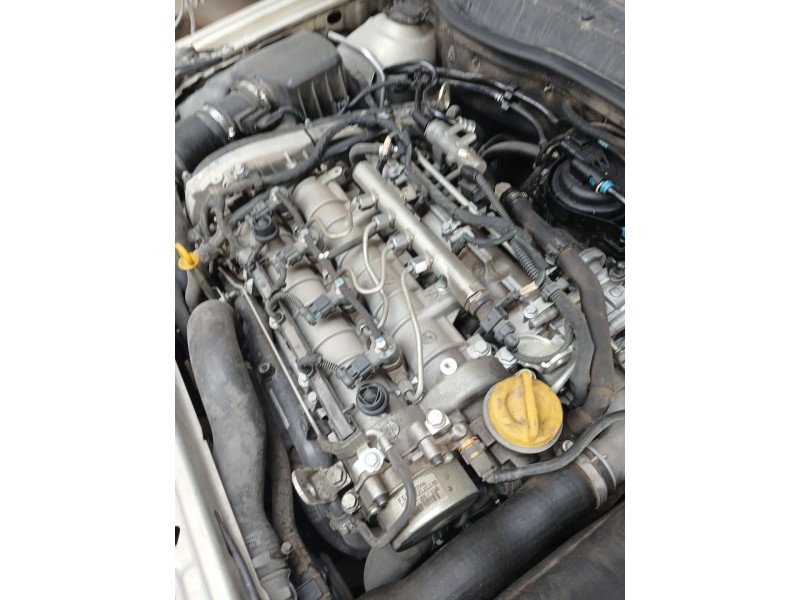 Recambio de despiece motor para opel astra h twintop (a04) 1.9 cdti (l67) referencia OEM IAM Z19DTH  
