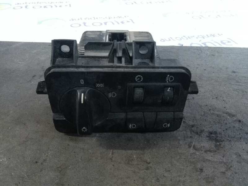 Recambio de mando luces para bmw serie 3 berlina (e46) 320d referencia OEM IAM 8383226  