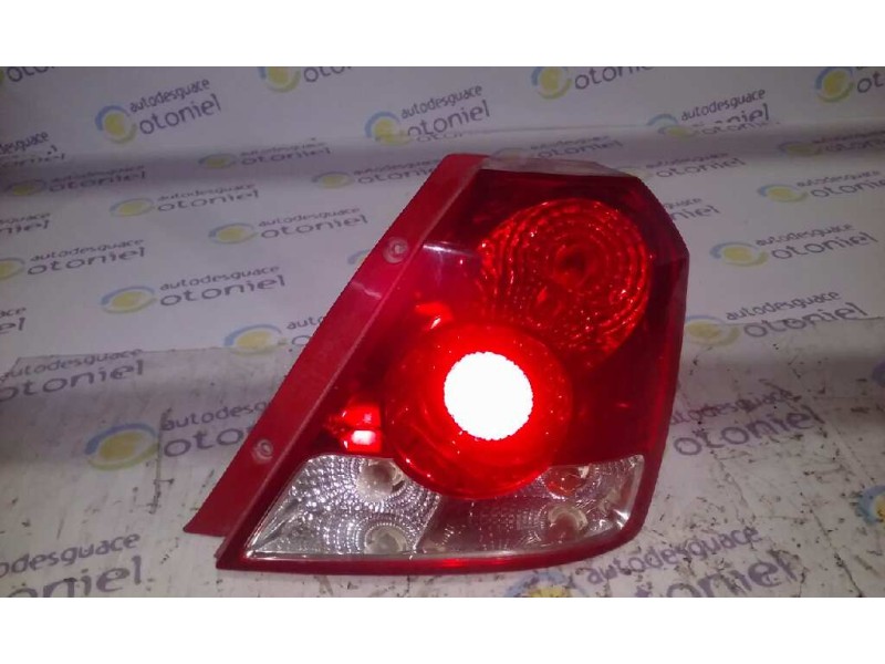 Recambio de piloto trasero derecho para daewoo kalos 1.2 se referencia OEM IAM   