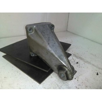 SOPORTE MOTOR IZQUIERDO A6112230804 