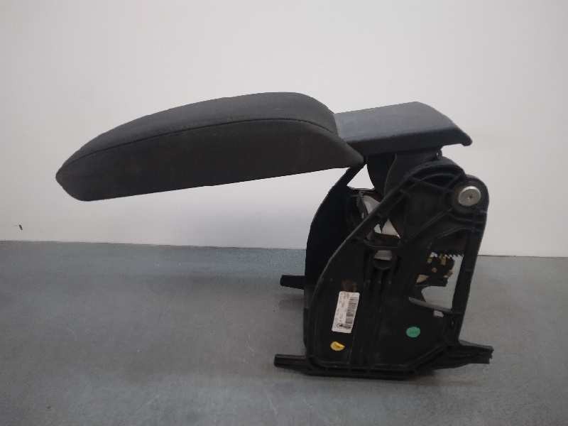 Recambio de apoyabrazos central para skoda octavia combi (5e5) style referencia OEM IAM 5E0864207  