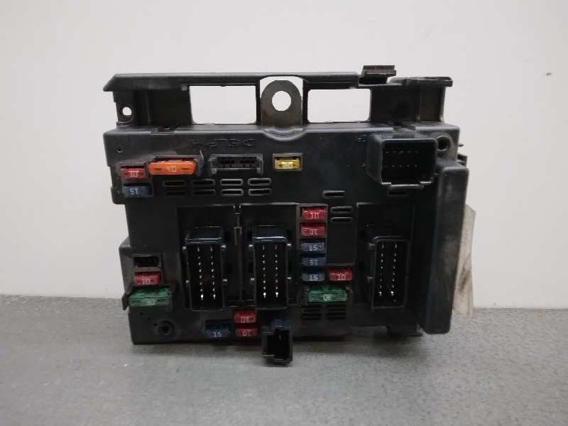 Recambio de centralita bsm para citroën xsara berlina 1.6 16v chrono referencia OEM IAM 9650664080 CARCASA ROTA 