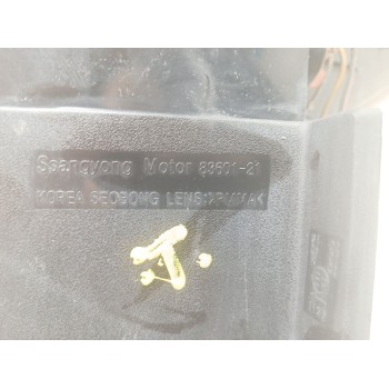 Recambio de piloto trasero izquierdo para ssangyong rodius i 2.7 xdi referencia OEM IAM 8360121  