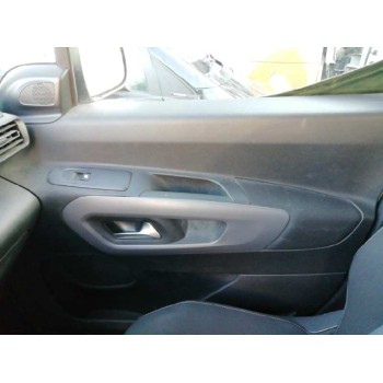 GUARNECIDO PUERTA DELANTERA DERECHA 