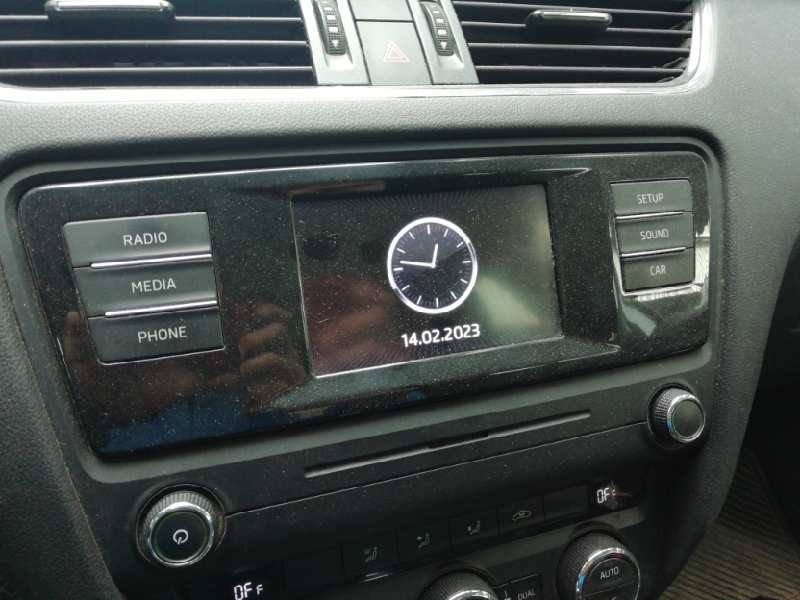 Recambio de sistema audio / radio cd para skoda octavia combi (5e5) style referencia OEM IAM 5E0035871  