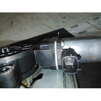 Recambio de elevalunas trasero derecho para renault captur expression referencia OEM IAM 19031060004 ELECTRICO 2 PIN 