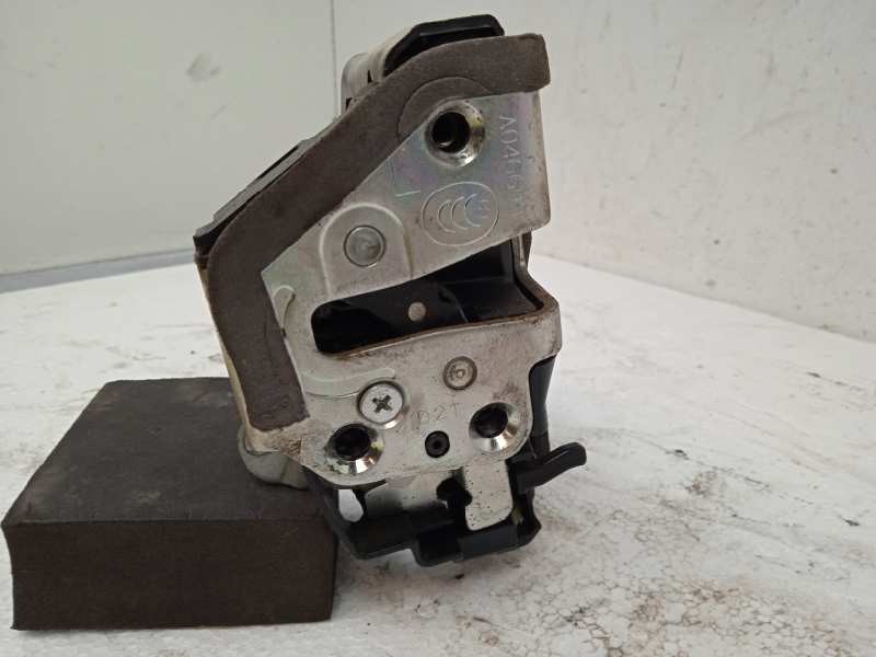 Recambio de cerradura puerta trasera izquierda para toyota urban cruiser active referencia OEM IAM 9060115  2 PINS