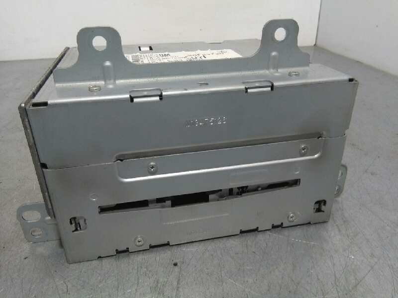 Recambio de sistema audio / radio cd para chevrolet cruze ls+ referencia OEM IAM 20854720 20854720 CAJA