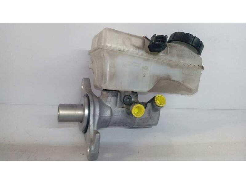 Recambio de bomba freno para renault captur zen referencia OEM IAM 460915125R  MANN+HUMMEL