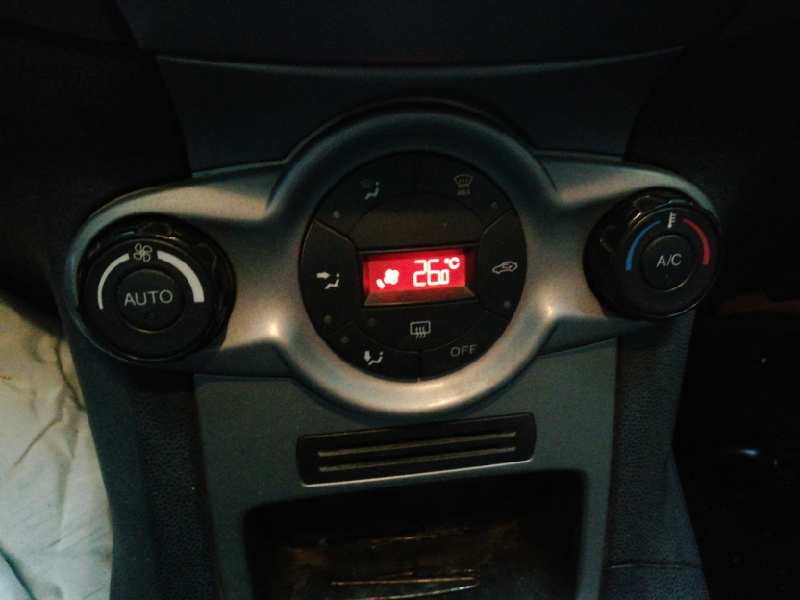 Recambio de mando climatizador para ford fiesta (cb1) ambiente referencia OEM IAM 8A6T18C612  