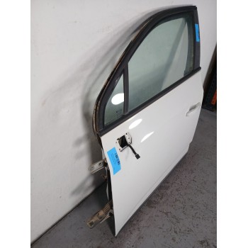 Recambio de puerta delantera izquierda para chevrolet orlando 1.8 cat referencia OEM IAM   