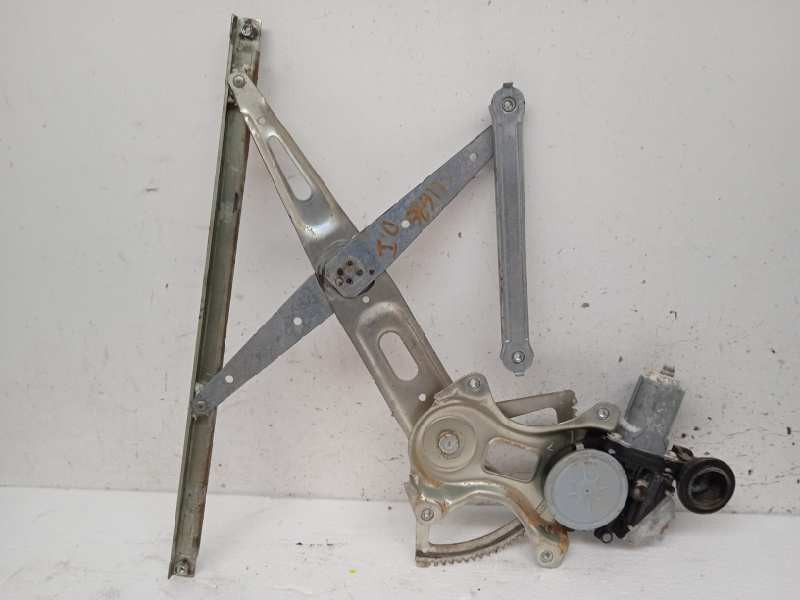 Recambio de elevalunas delantero izquierdo para toyota urban cruiser active referencia OEM IAM 8572048070  7 PINS