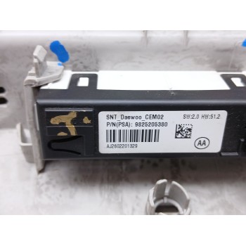 Recambio de luz interior para toyota proace verso referencia OEM IAM 96887290bj01 9825205380 9817291177