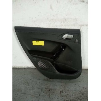 Recambio de guarnecido puerta trasera izquierda para peugeot 208 referencia OEM IAM   