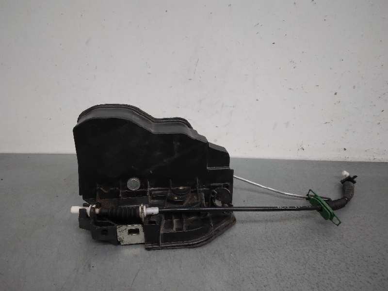 Recambio de cerradura puerta trasera izquierda para bmw serie 5 berlina (e60) 530d referencia OEM IAM 7167069 7 PINES 