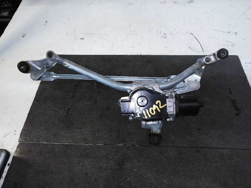 Recambio de motor limpia delantero para renault captur expression referencia OEM IAM S / R  