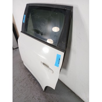 Recambio de puerta trasera izquierda para chevrolet orlando 1.8 cat referencia OEM IAM   