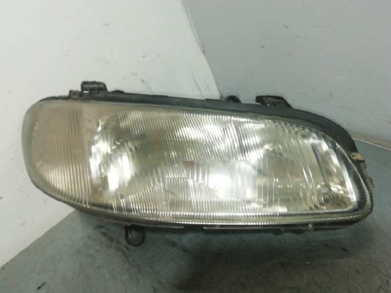 Recambio de faro derecho para opel omega b básico berlina referencia OEM IAM 90457762  