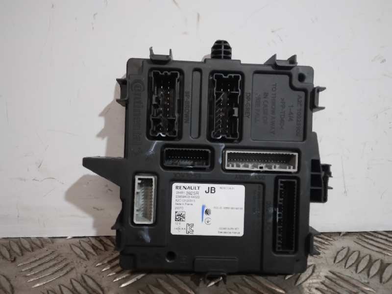Recambio de modulo electronico para renault captur ii intens referencia OEM IAM 284B13925R BCM 