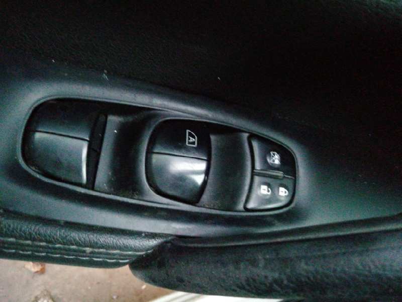 Recambio de mando elevalunas delantero izquierdo para nissan qashqai (j11) tekna premium referencia OEM IAM 809614EH0AX 4 TECLAS