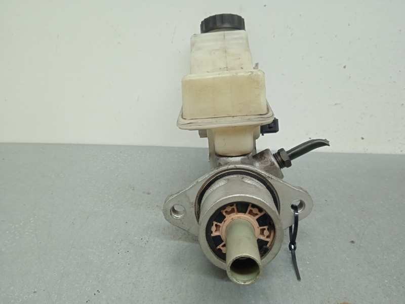 Recambio de bomba freno para toyota avensis berlina (t25) 2.0 16v cat referencia OEM IAM 25113479  BOSCH