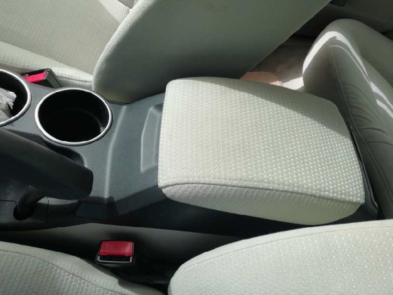 Recambio de apoyabrazos central para cadillac bls business referencia OEM IAM   