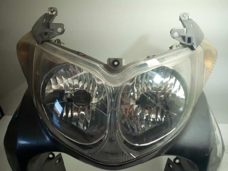 Recambio de faro izquierdo para suzuki burgman 200 / 250 burgman 250 referencia OEM IAM   