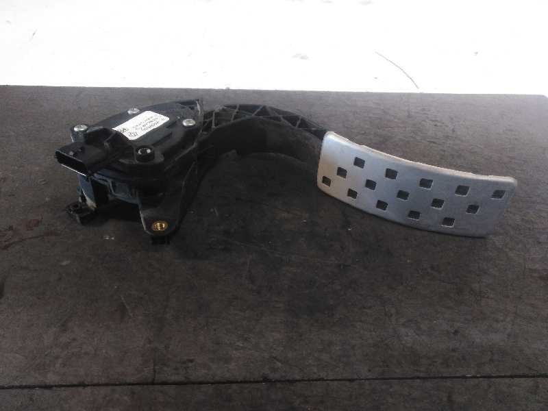 Recambio de potenciometro pedal para renault captur luxe referencia OEM IAM 180026380R  