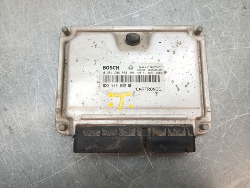 Recambio de centralita motor uce para porsche cayenne (9pa) 3.2 referencia OEM IAM 0261208668 022906632GF 