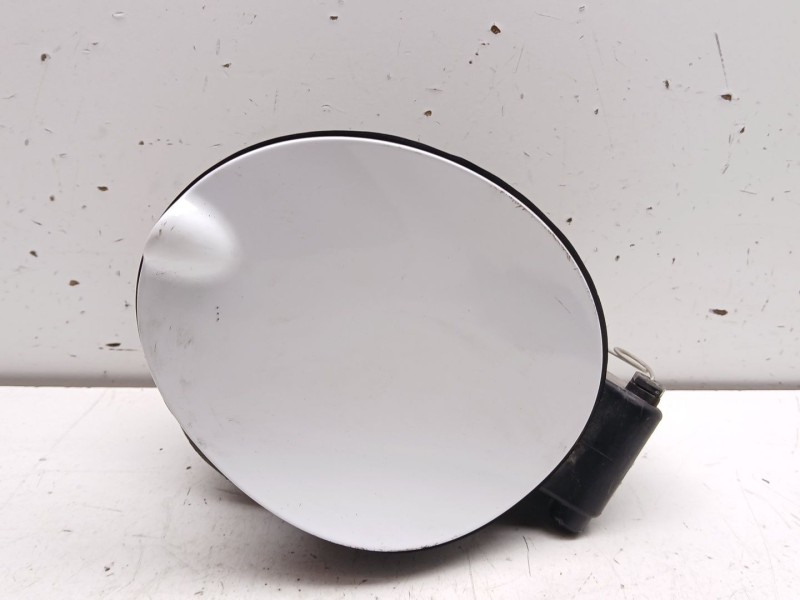 Recambio de tapa exterior combustible para ford kuga (cbs) trend+ referencia OEM IAM au519a095ab  