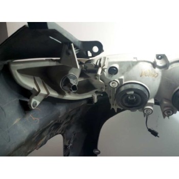 Recambio de faro izquierdo para suzuki burgman 200 / 250 burgman 250 referencia OEM IAM   