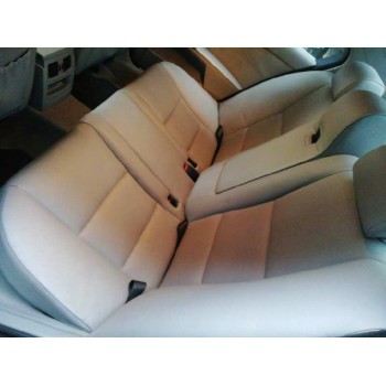 ASIENTOS TRASEROS CUERO 